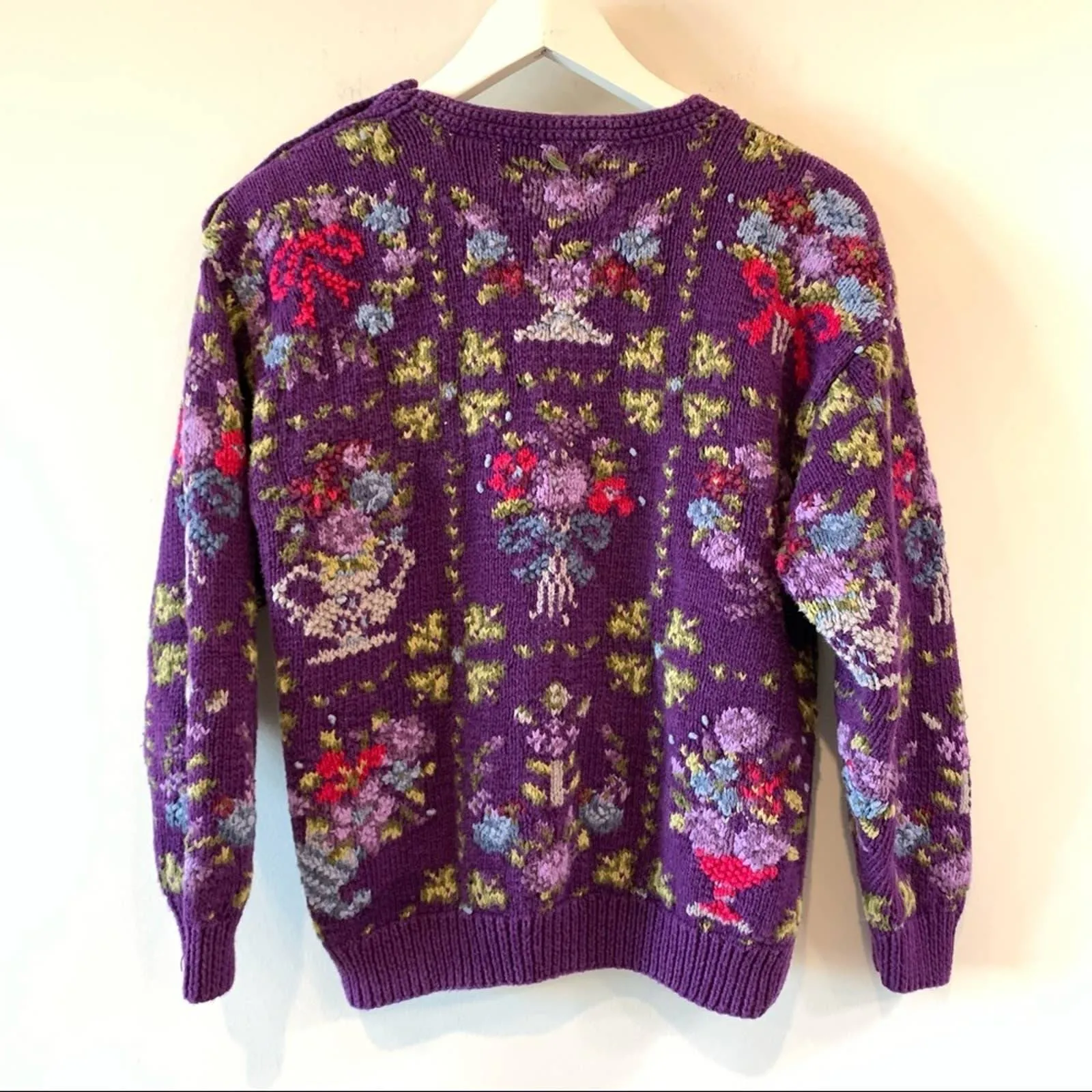 80s Signatures by Northern Isles Hand Knit Chunky Grandma Sweater Bows