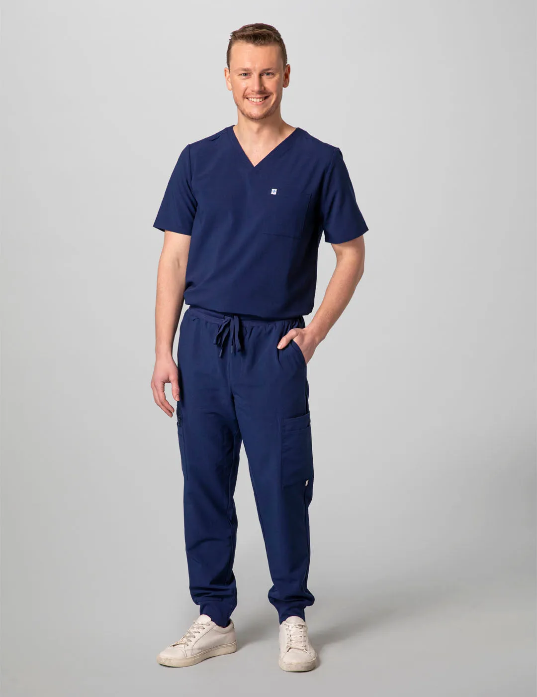 Mens 2-Pocket V-Neck Scrub Top