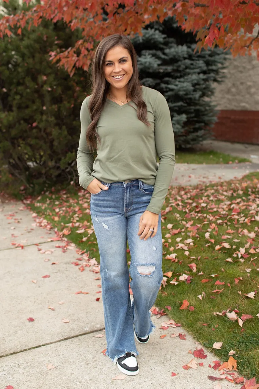Risen High Rise Frayed Hem Wide Leg Jeans