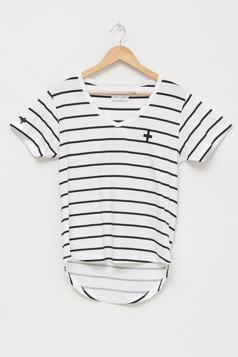 Stella   Gemma - Basics Tee V-Neck - Black / White Stripe